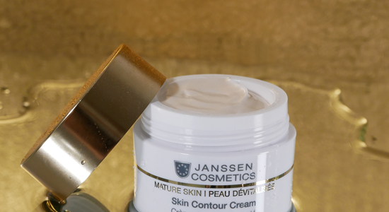 La solution contre les rides, le teint terne et la perte d'élasticité - MATURE SKIN de JANSSEN COSMETICS