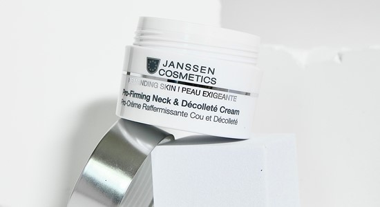JETZT NEU: Pro-Firming Neck & Décolleté Cream – Luxuspflege für besondere Ansprüche