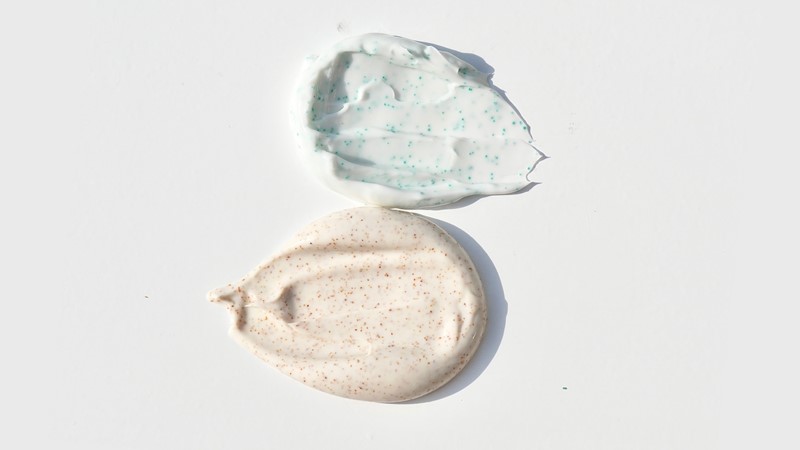 Gesichtspeeling, sanfte Erneuerung für deine Hautpflege